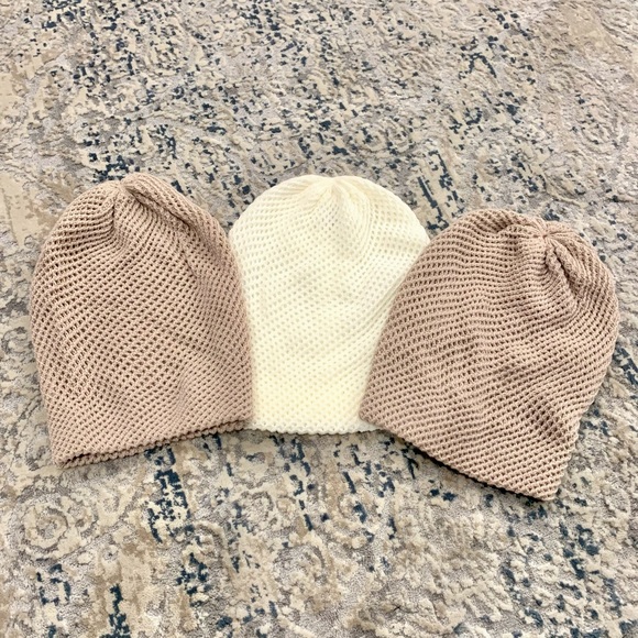 BEANIES - Picture 1 of 3
